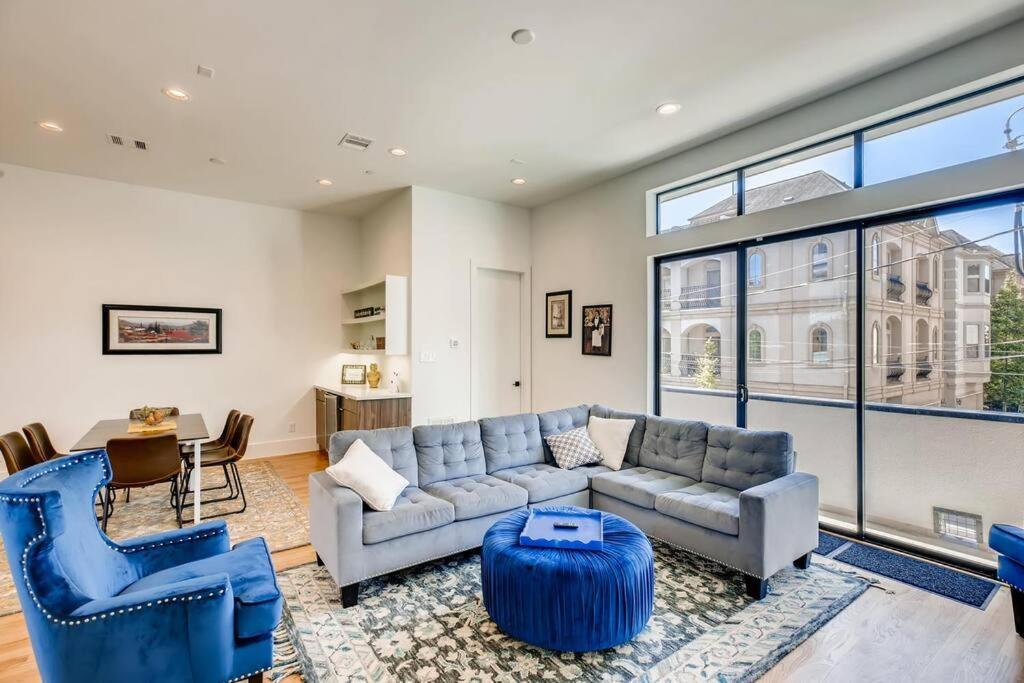 4 Story Home Mins To Downtown Houston With City Views Exterior photo